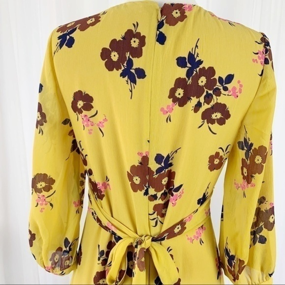 Madewell retro floral wrap around dress. J9271 - Picture 9 of 14